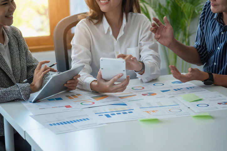 Analytics & BI